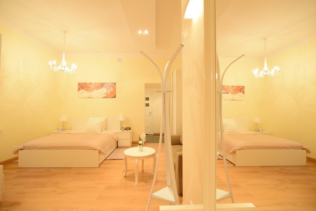 Elegant Apartment Foksal Варшава Экстерьер фото
